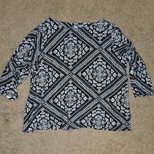 Croft & Barrow Black and White Geometric Quarter Sleeve Top